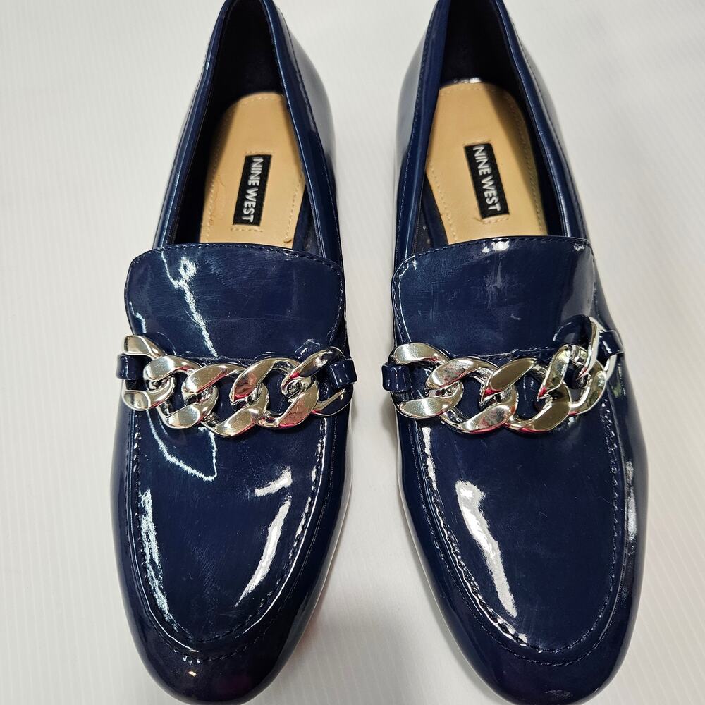 Nine West Chain3 Navy Patent Leather Chain Loafers Size 7.5 NWOB